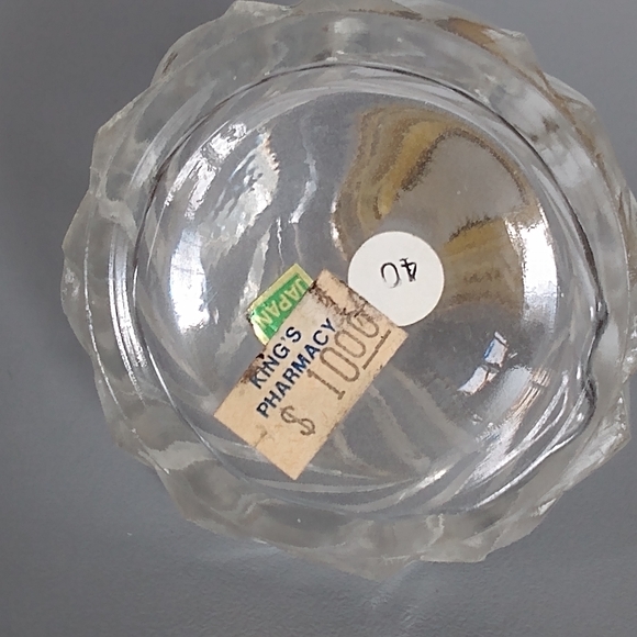 Vintage Gold Tone Atomizer - Picture 4 of 7